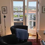 Cozy Just 200 M From 別荘 カーテミンド