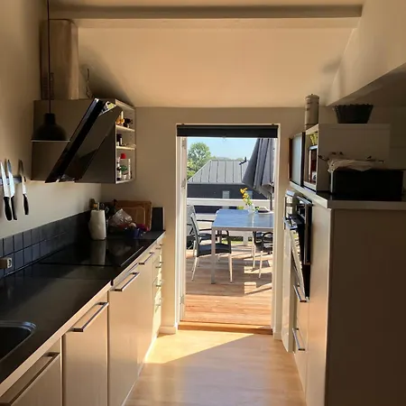 Cozy Just 200 M From